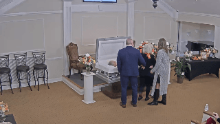 Musical Prelude: Hymns of Thanks and Grace