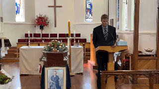 Reading of 1 Corinthians 13 on Love