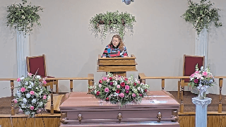 Summary of Lois Reynolds' Life and Family